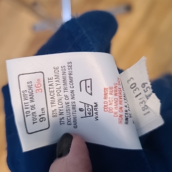 Vintage St.Michael Knee lenght velvet skater skirt - Picture 8 of 8